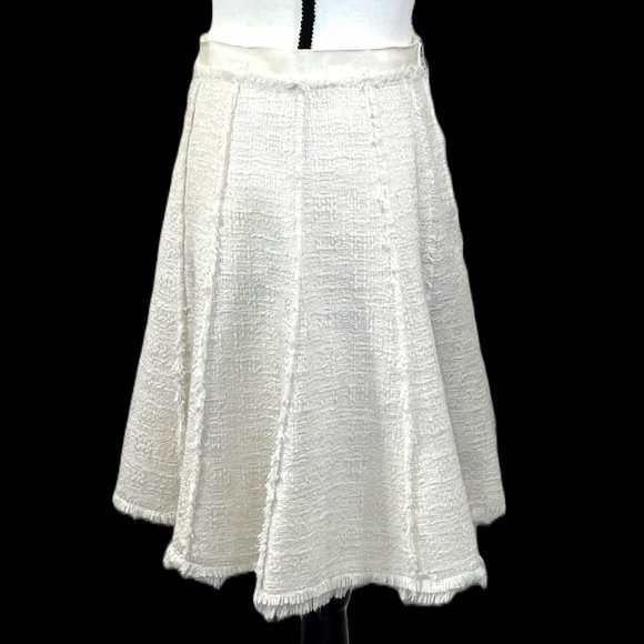 Rebecca Taylor Off-white Paneled Tweed Skirt with Raw Edges, Size 6 - Picture 3 of 6